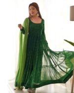 Green bandhani tiered anarkali set(Set of 2)