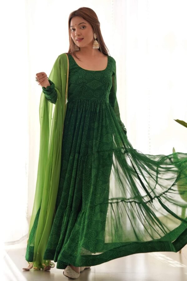 Green bandhani tiered anarkali set(Set of 2)