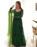 Green bandhani tiered anarkali set(Set of 2)