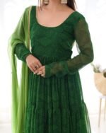 Green bandhani tiered anarkali set(Set of 2)