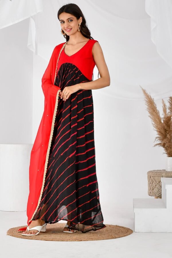 Black red leheriya set