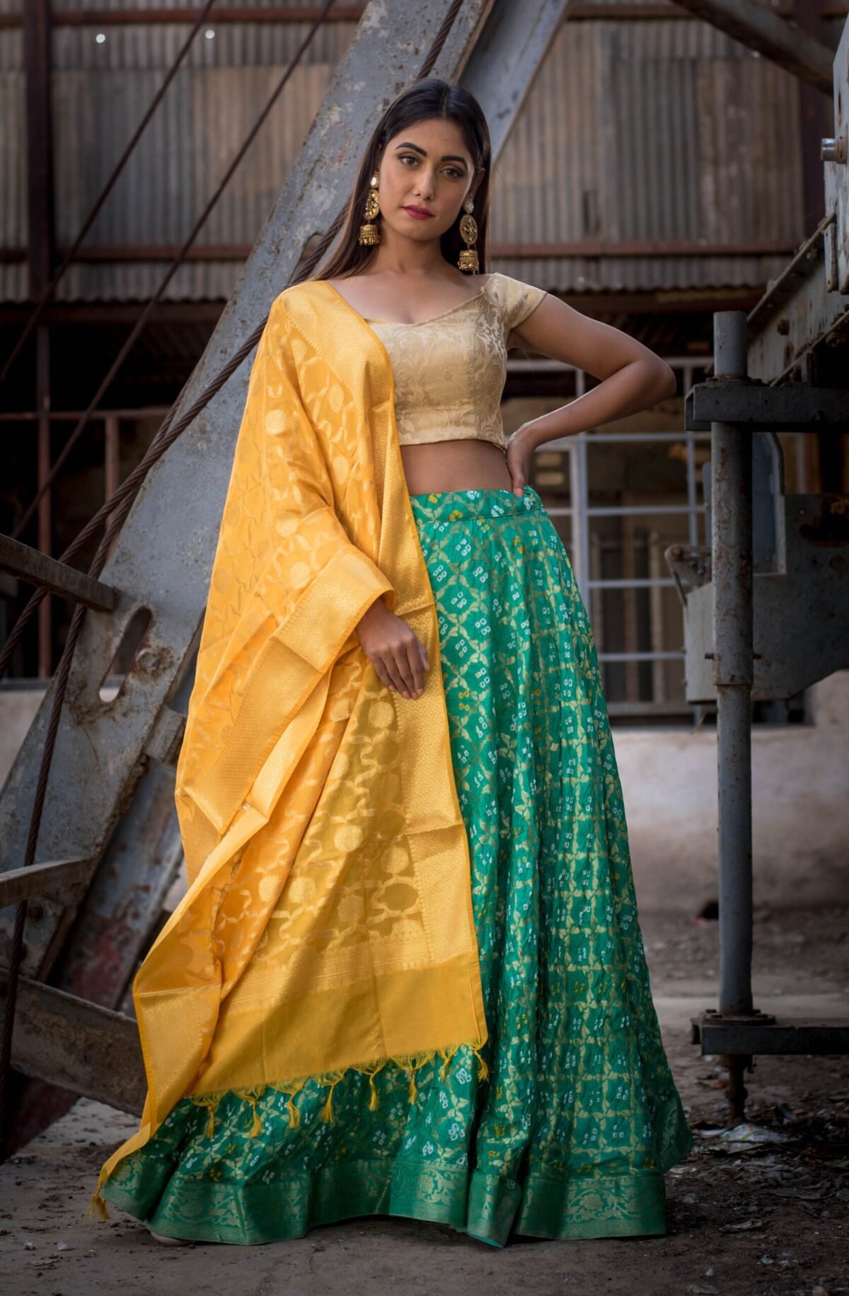 GREEN FULL FLARED LEHENGA WITH BLOUSE AND DUPATTA (SET OF 3)